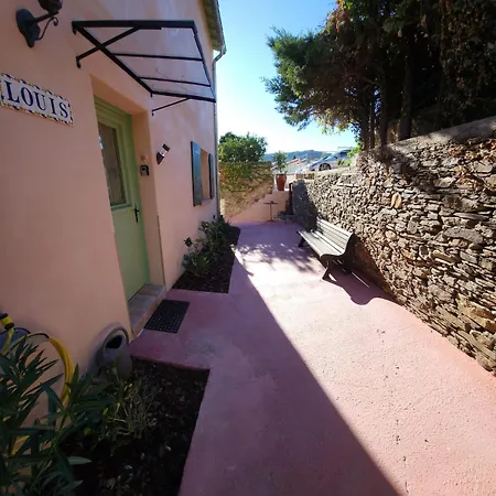 T2 Au Calme, Patio Et Parking Prive - A Deux Pas Des Plages Et Du Centre